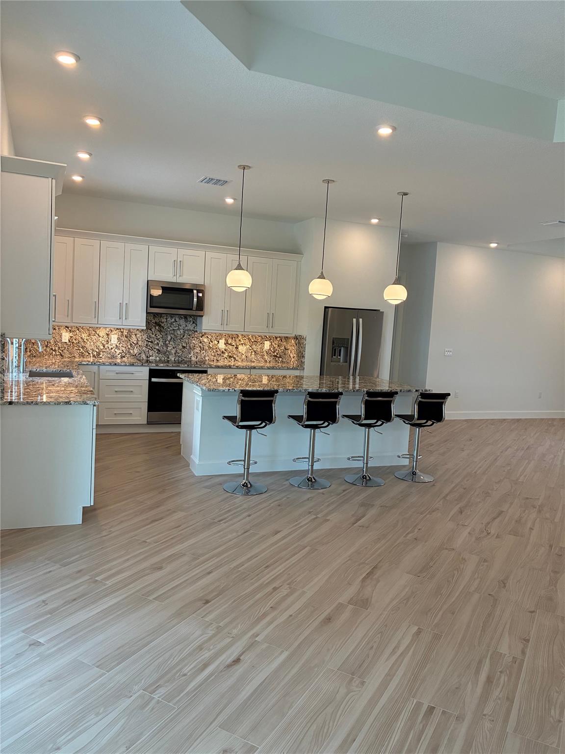 1090 Buckhead Dr