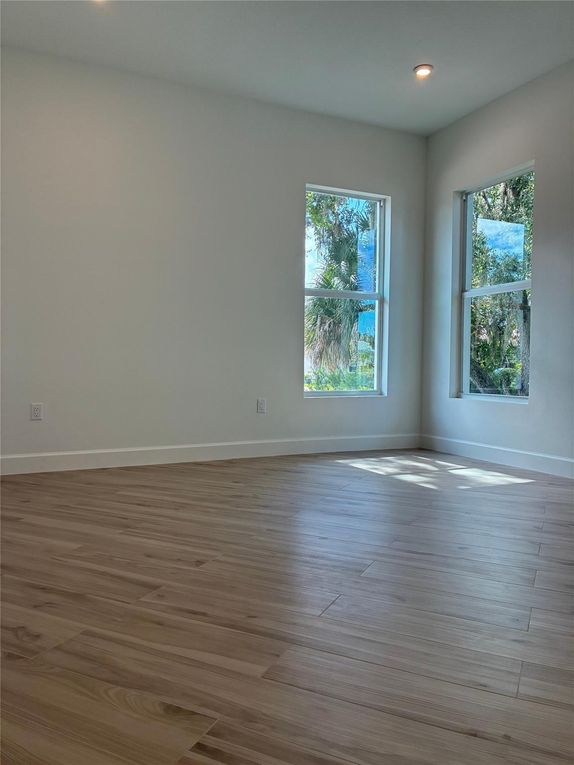 1090 Buckhead Dr