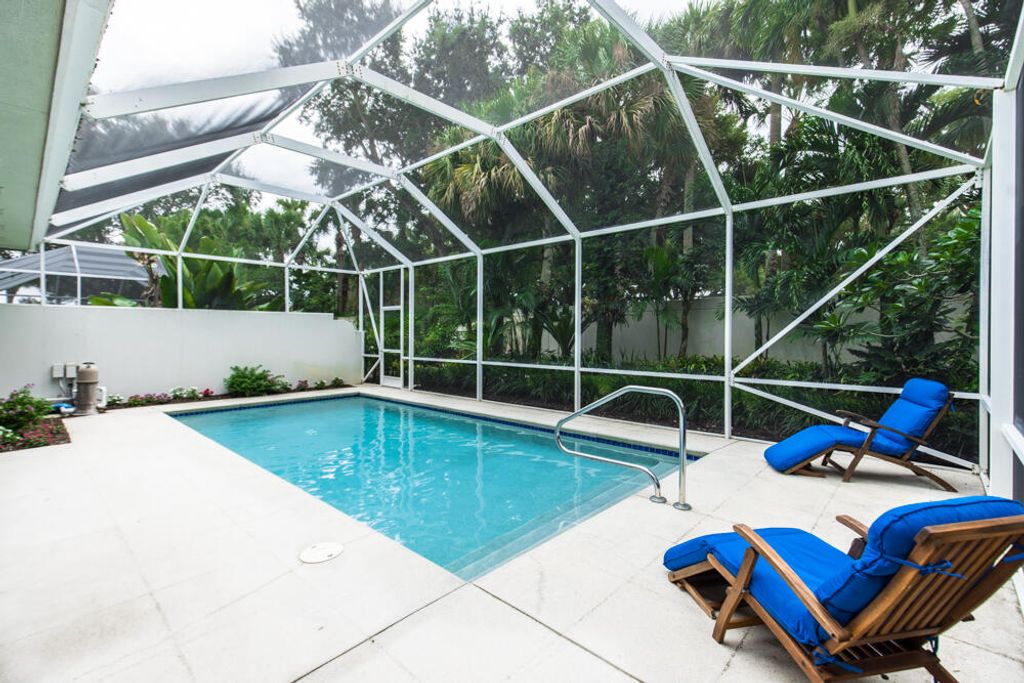Photo of 8545 Wakefield Drive, Palm Beach Gardens, FL 33410 (MLS # R11013230)