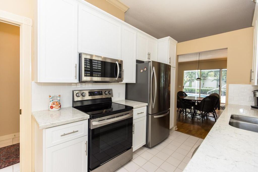 Photo of 8545 Wakefield Drive, Palm Beach Gardens, FL 33410 (MLS # R11013230)