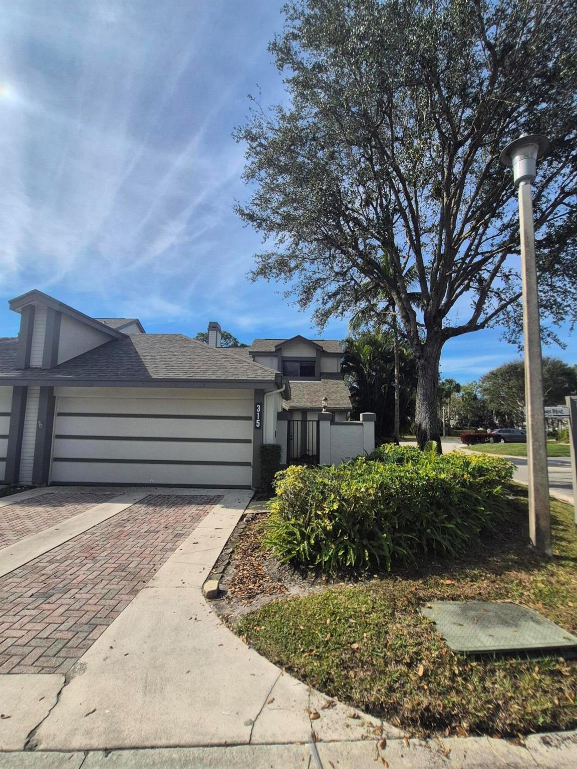 315 Landings Boulevard