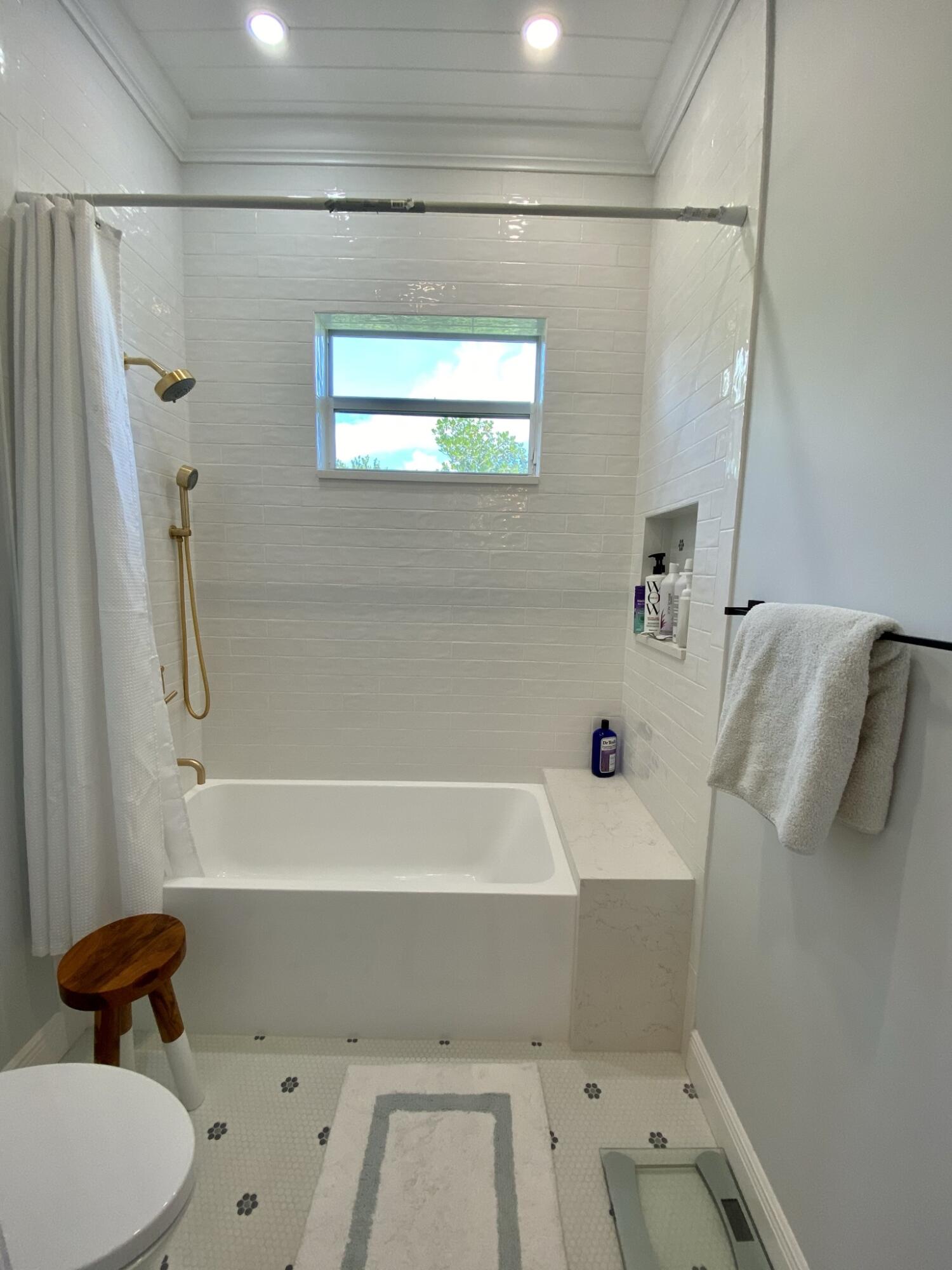 WATERS EDGE ESTATES - Residential