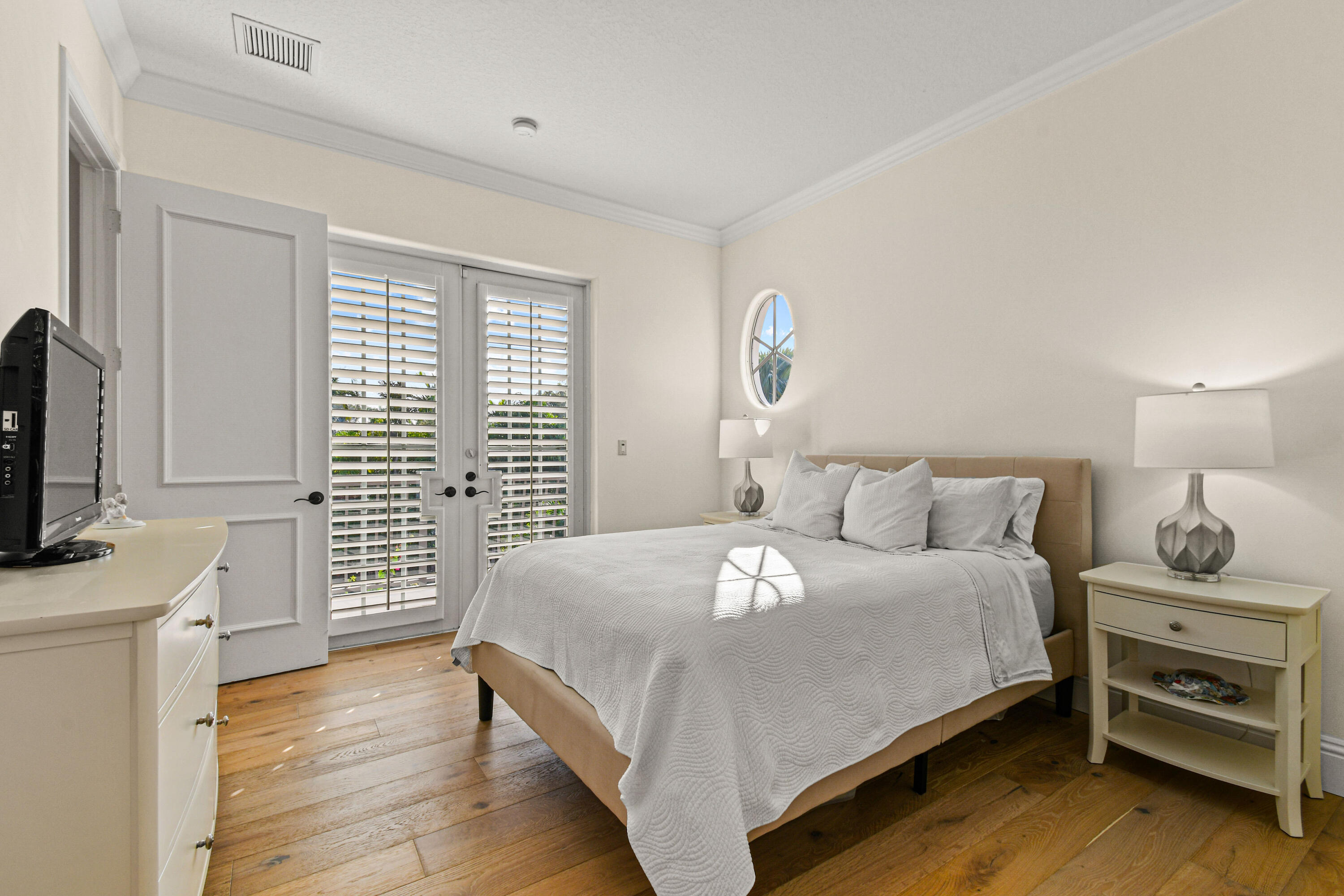 WATERS EDGE ESTATES - Residential