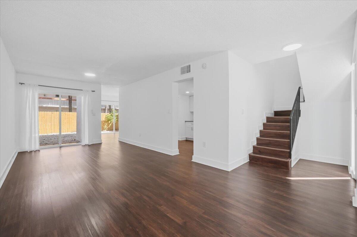 A J BENDLES - Residential Lease