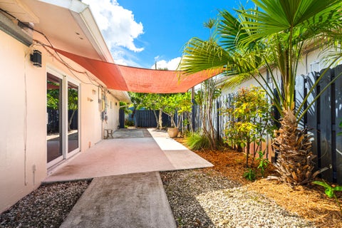 Tiny photo for 3697 NE 16TH Avenue, Oakland Park, FL 33334 (MLS # B26082202)