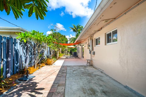 Tiny photo for 3697 NE 16TH Avenue, Oakland Park, FL 33334 (MLS # B26082202)