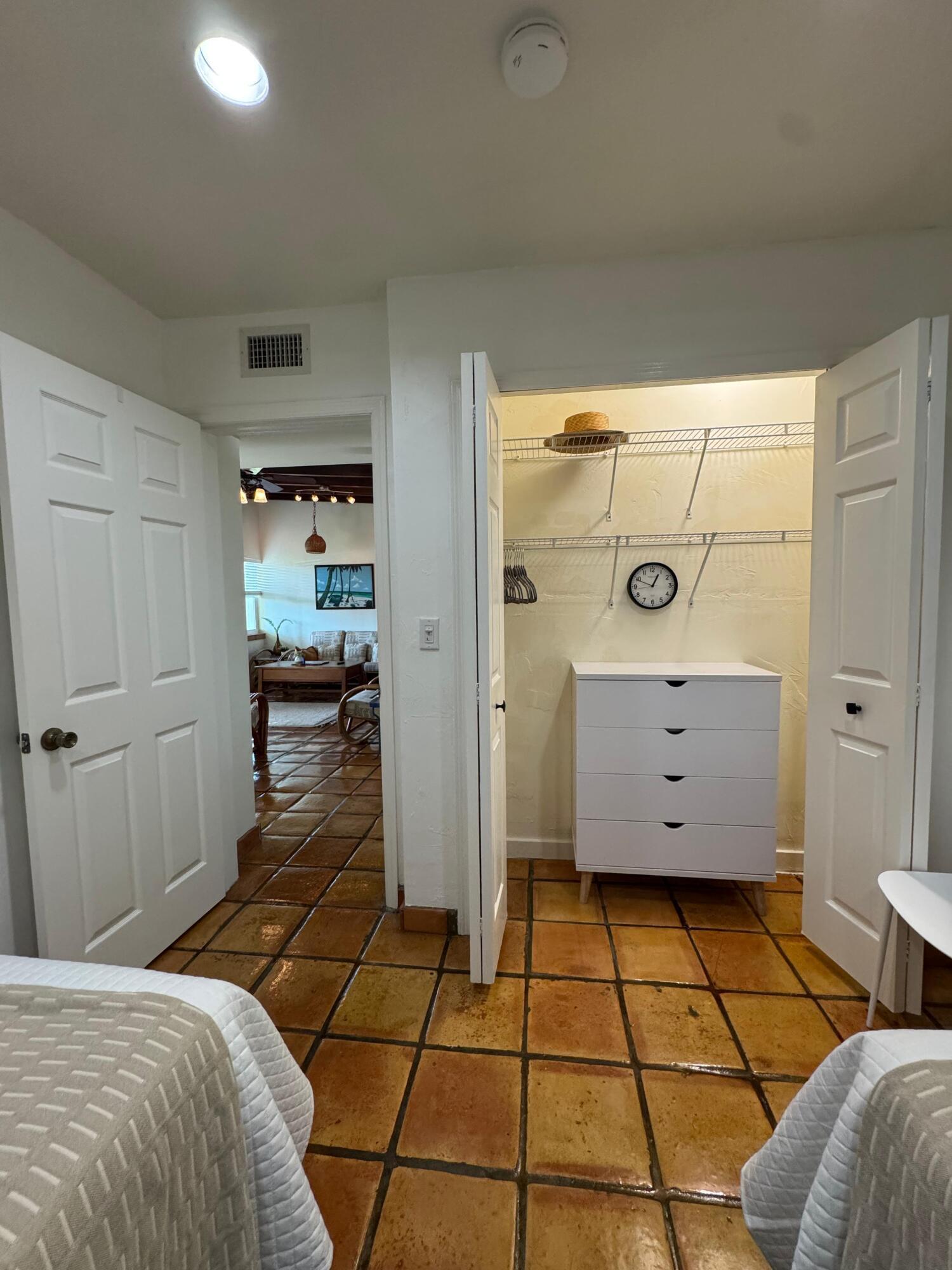 LAKEVIEW PARK 2ND ADD - Residential Lease
