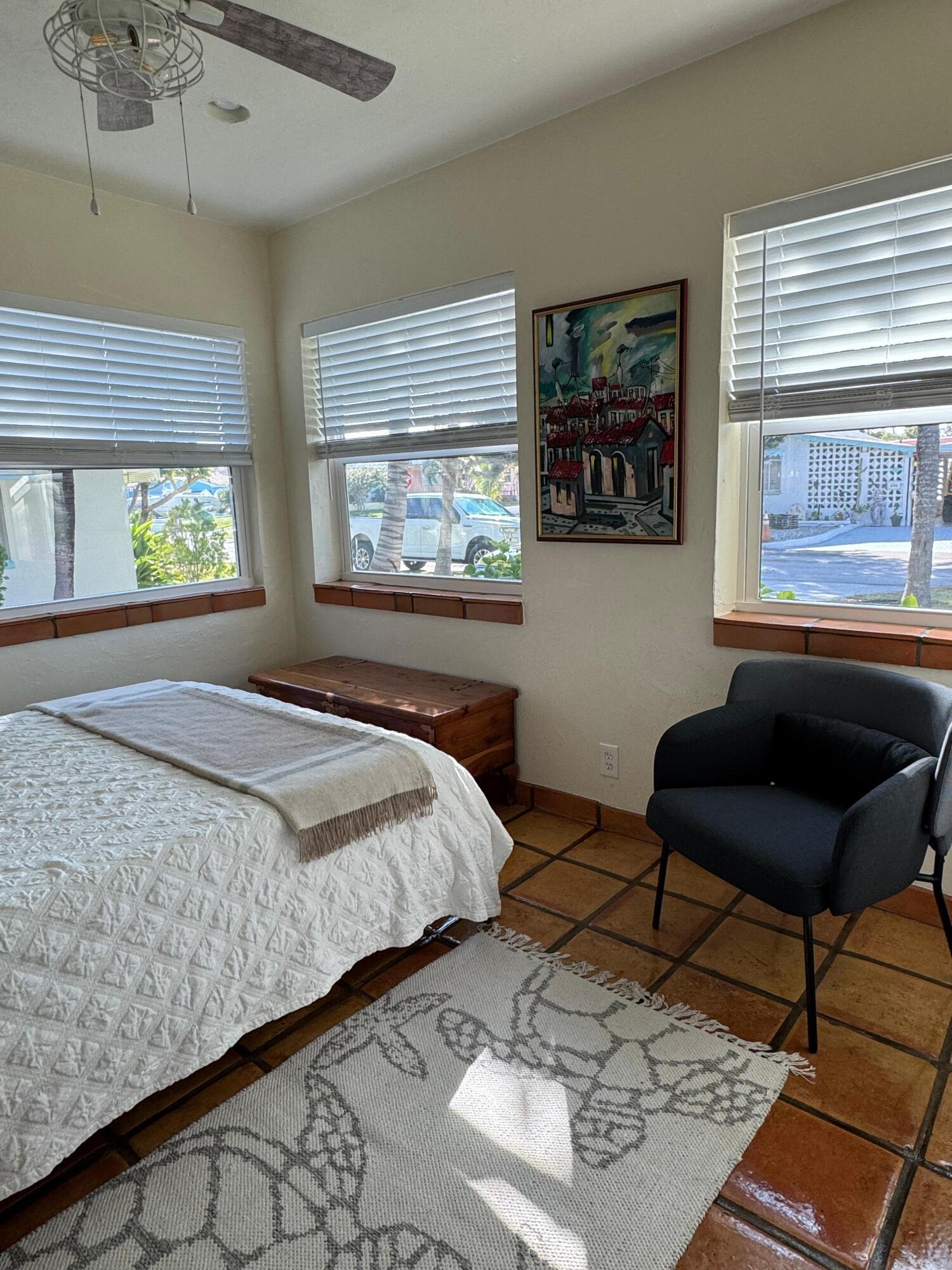 LAKEVIEW PARK 2ND ADD - Residential Lease