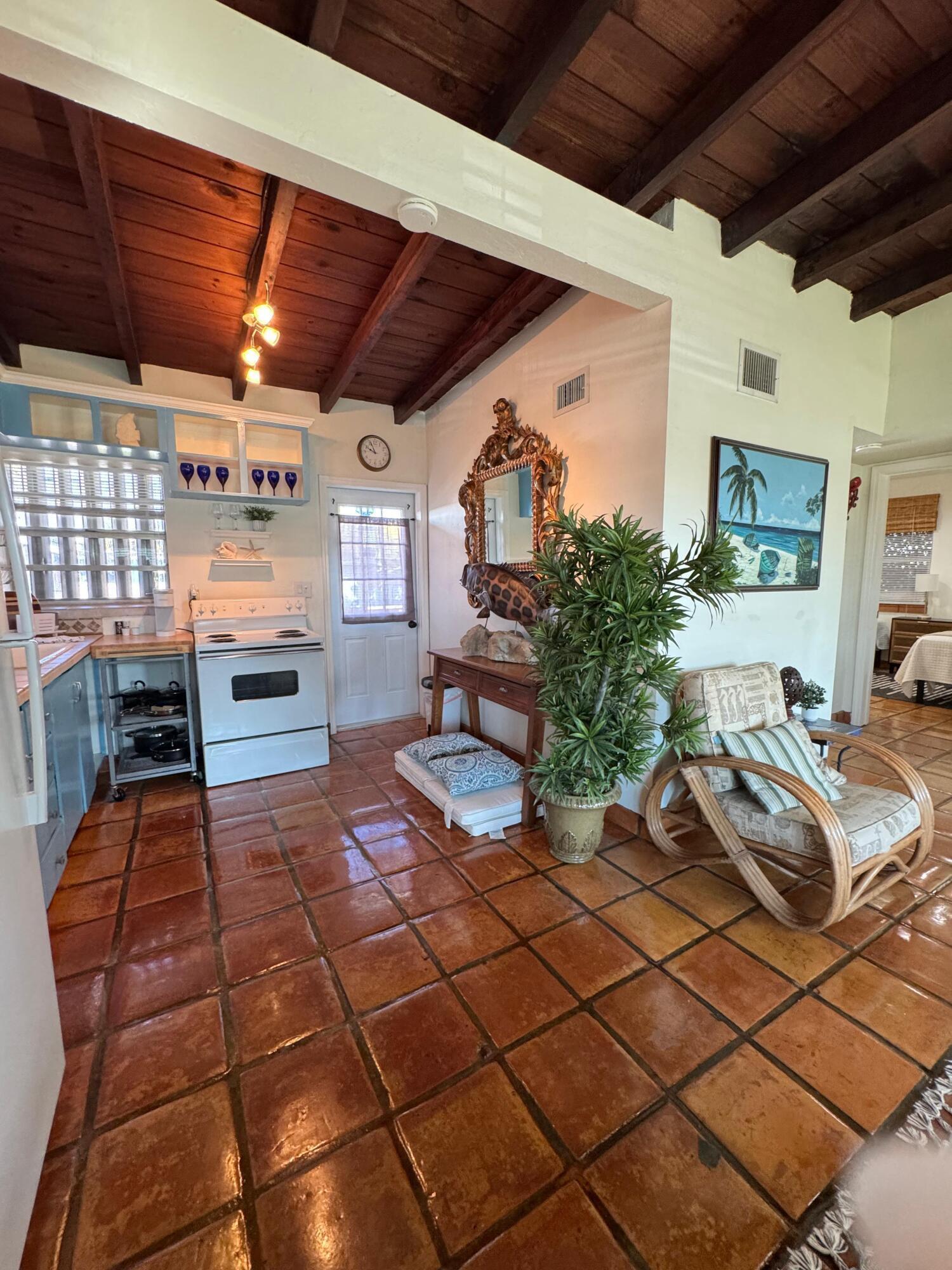 LAKEVIEW PARK 2ND ADD - Residential Lease