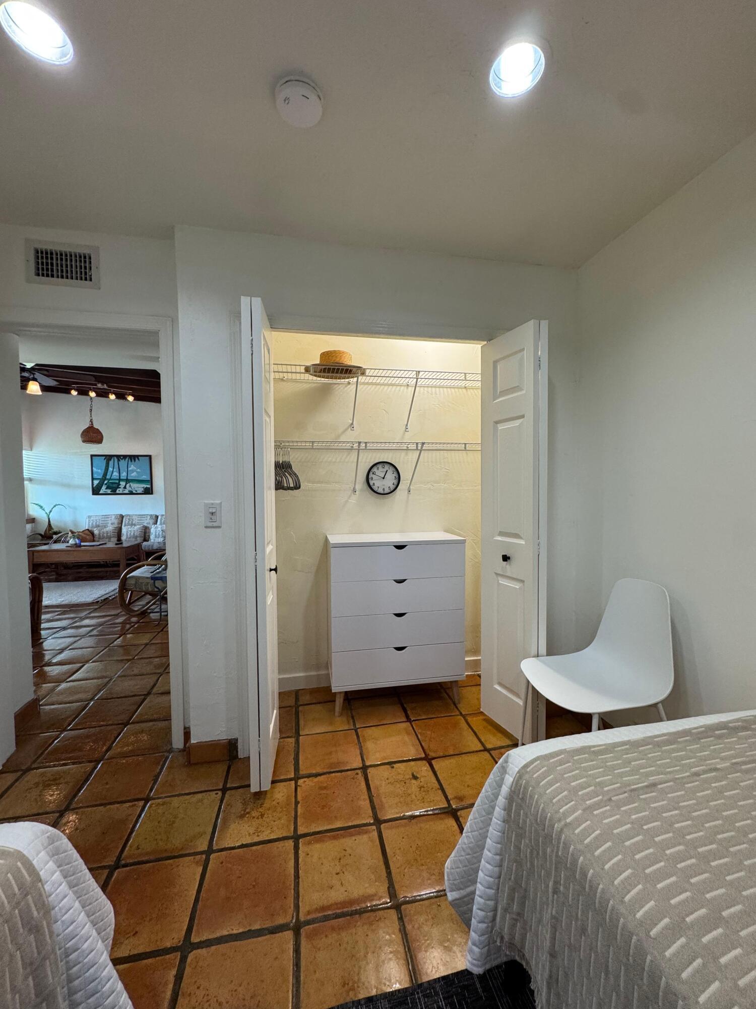LAKEVIEW PARK 2ND ADD - Residential Lease