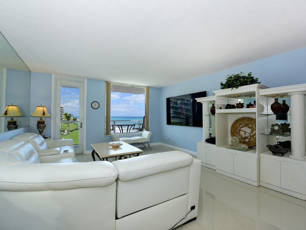 PATRICIAN OF PALM BEACH CONDO - Residential Lease
