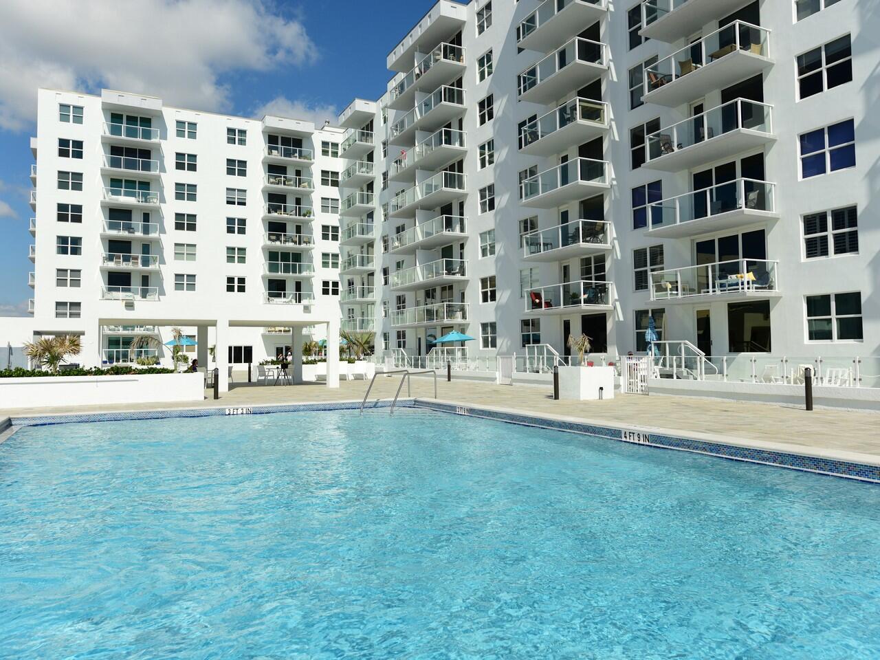 PATRICIAN OF PALM BEACH CONDO - Residential Lease