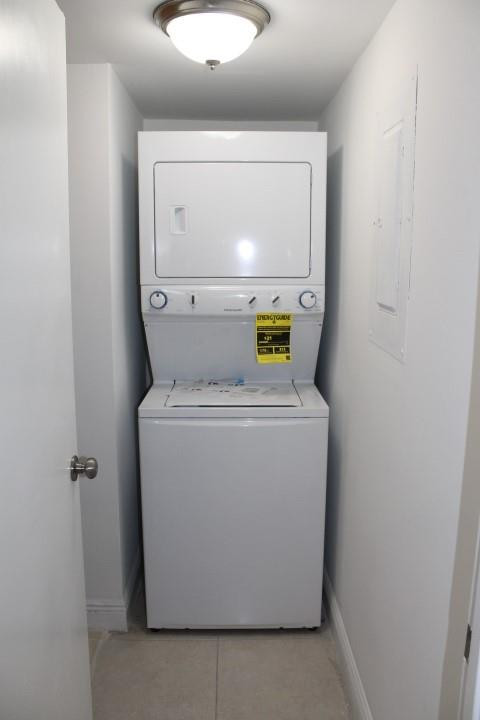 MEADOWLAKES GARDENS - Residential