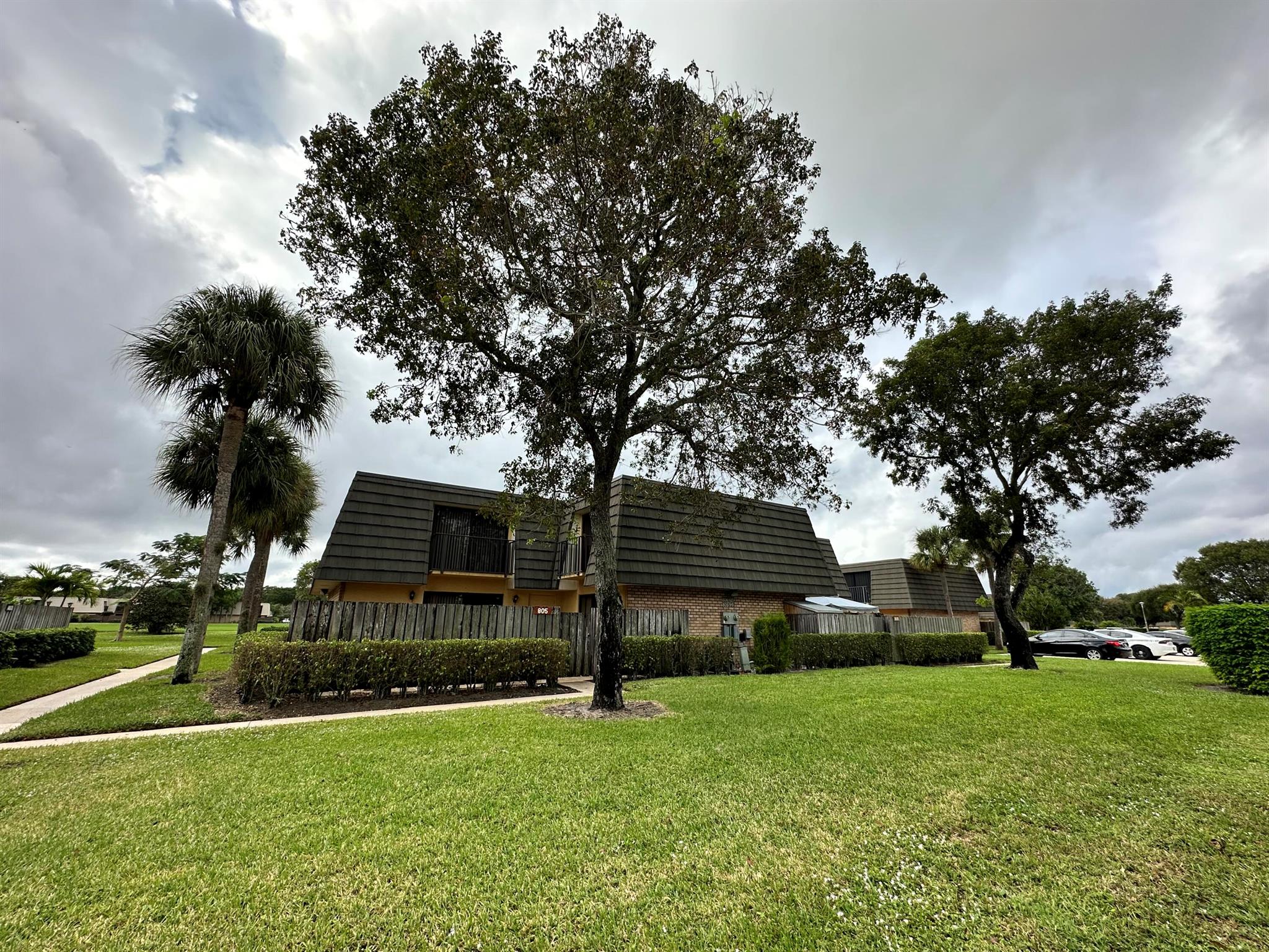 VILLAGE OF SANDALWOOD LAK - Residential Lease