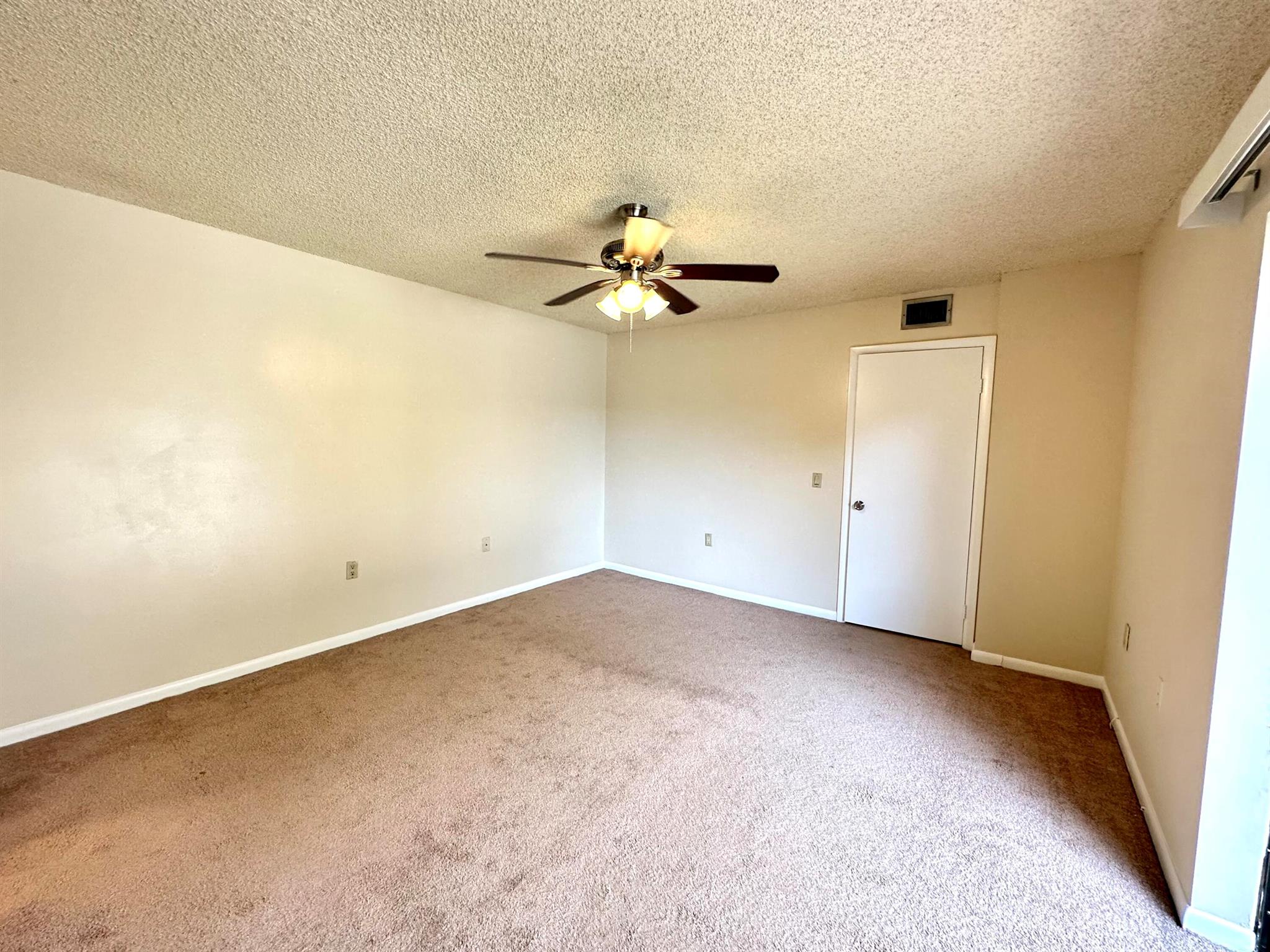 VILLAGE OF SANDALWOOD LAK - Residential Lease