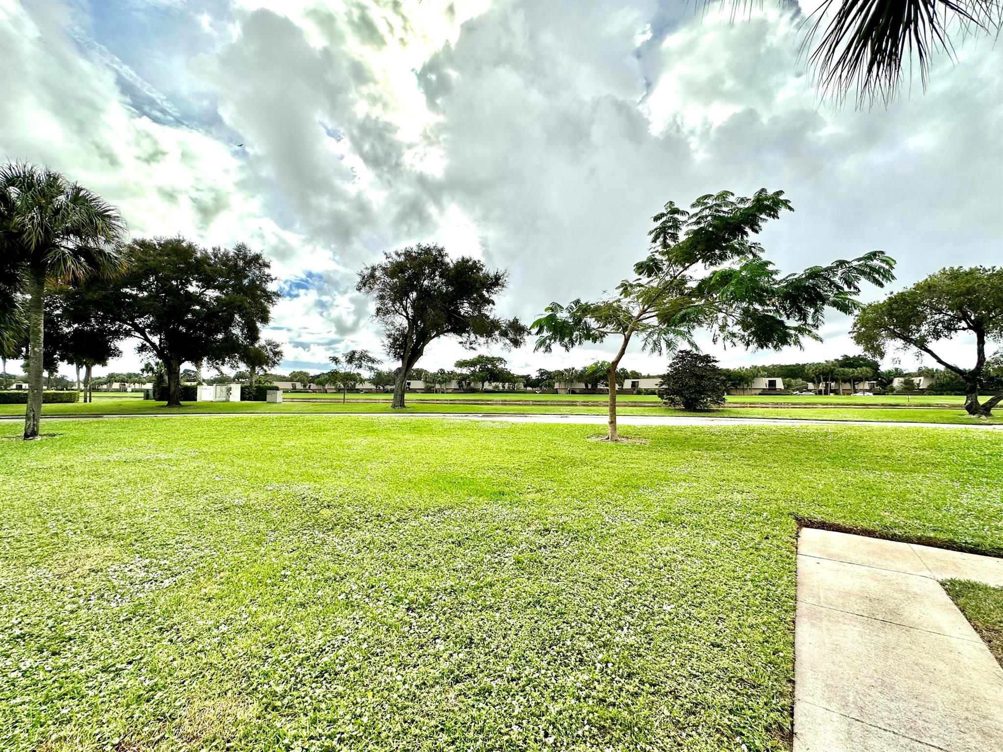 VILLAGE OF SANDALWOOD LAK - Residential Lease