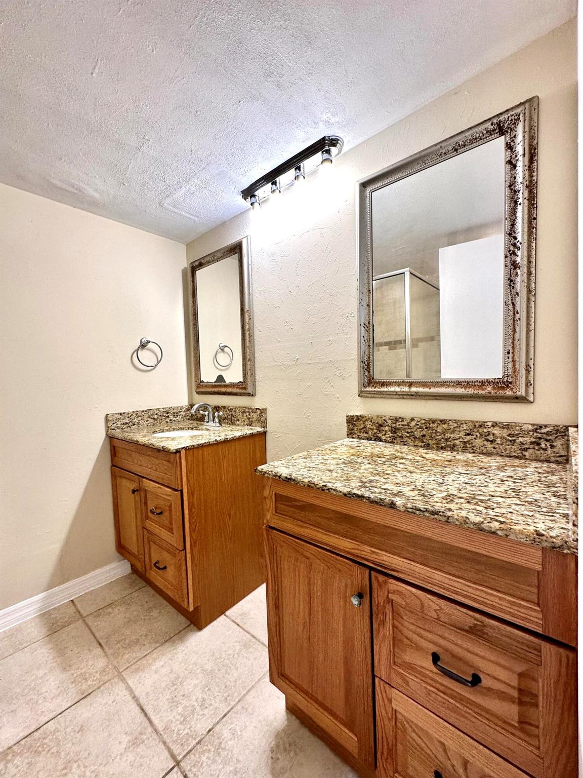 VILLAGE OF SANDALWOOD LAK - Residential Lease