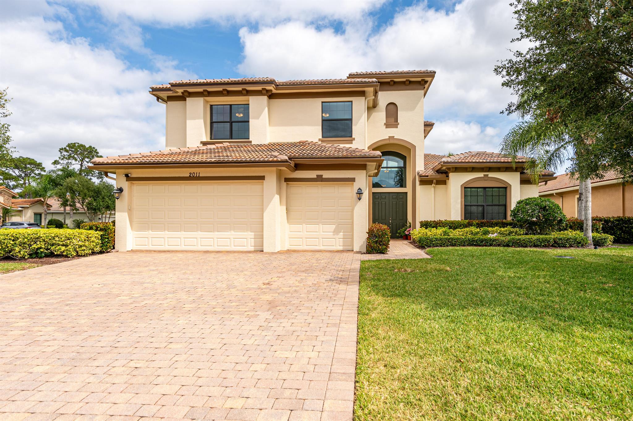 2011 NW Sapphire Ridge Way
