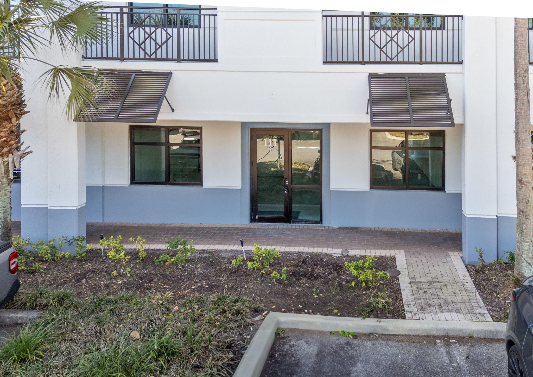 ROYAL PALM BUSINESS PLAZA - Commercial Lease