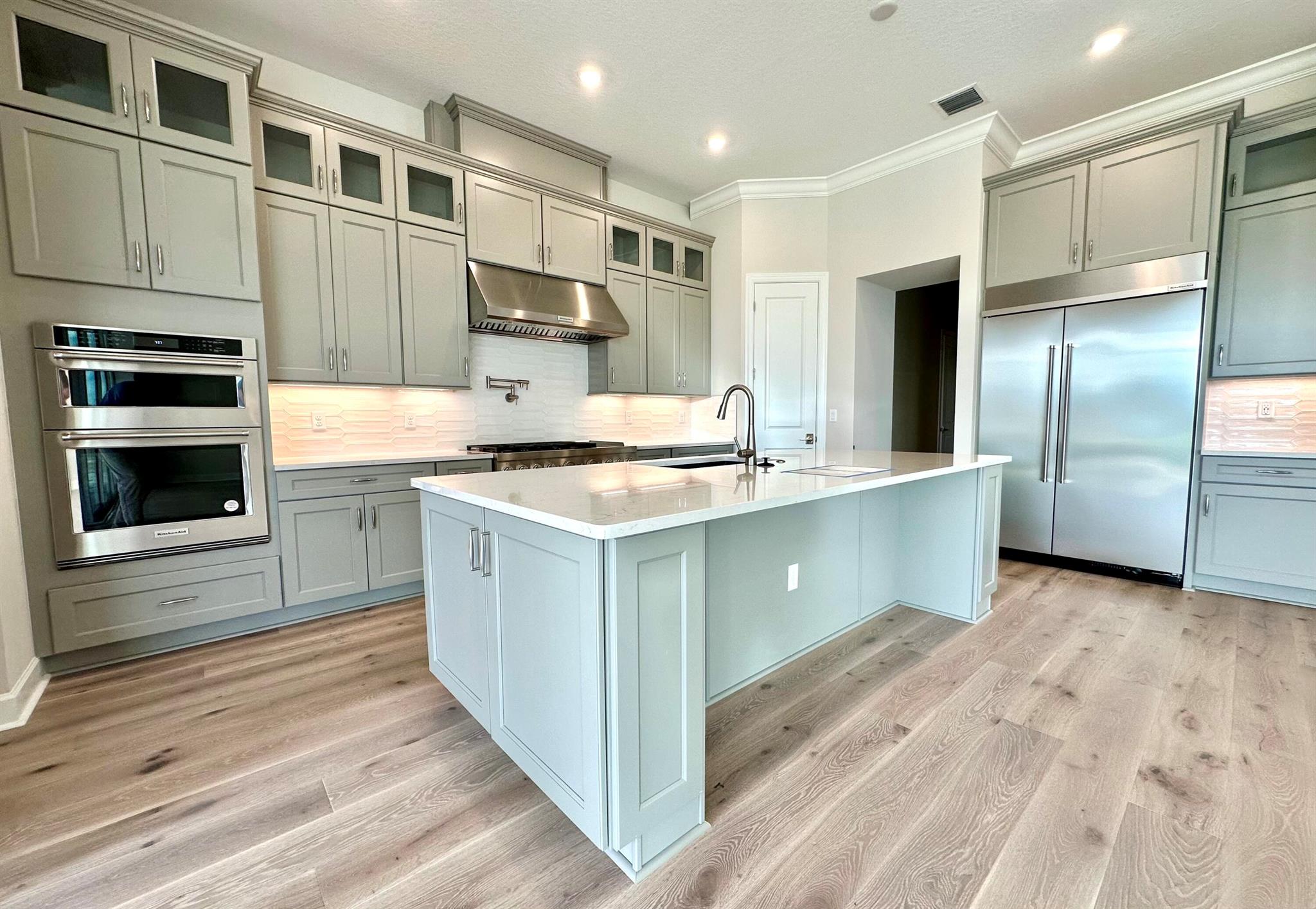 BRIDGEWATER - Residential