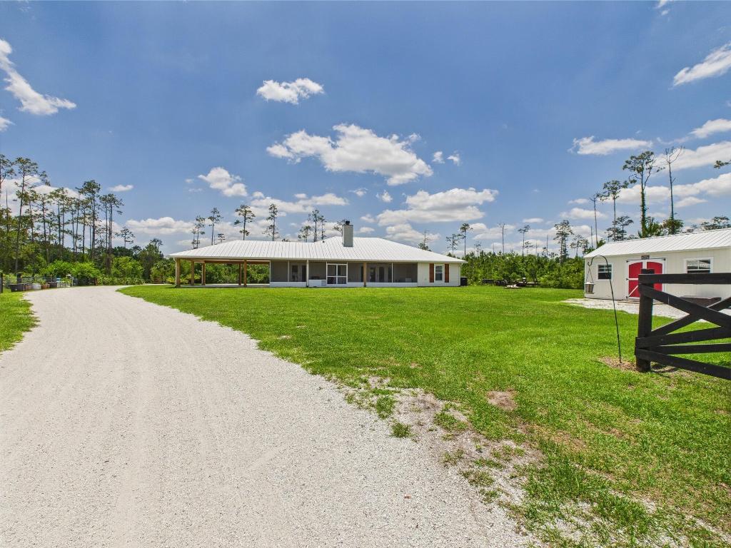 INDIAN HAMMOCK HUNT AND RIDING - Residential