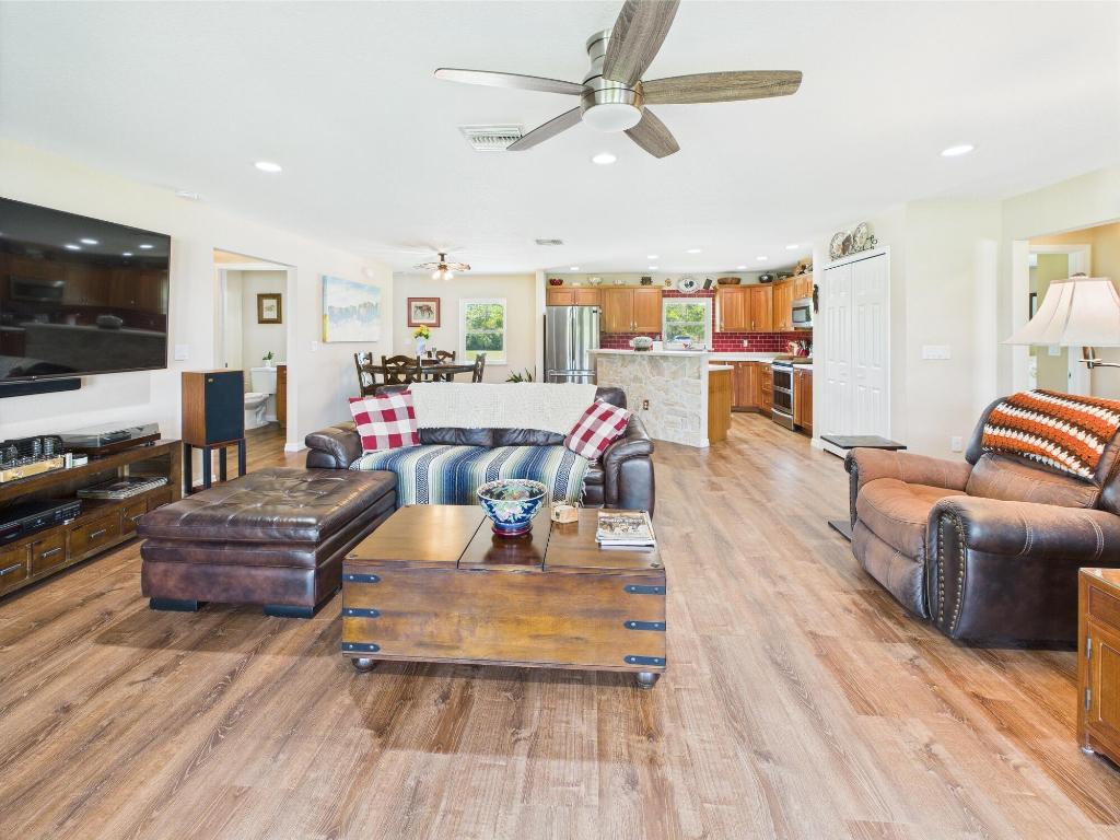 INDIAN HAMMOCK HUNT AND RIDING - Residential