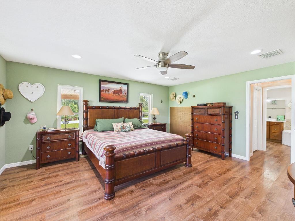 INDIAN HAMMOCK HUNT AND RIDING - Residential