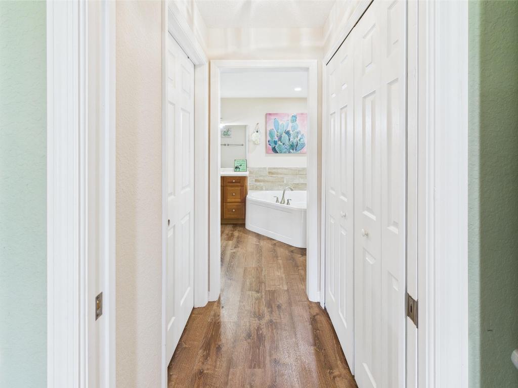 INDIAN HAMMOCK HUNT AND RIDING - Residential