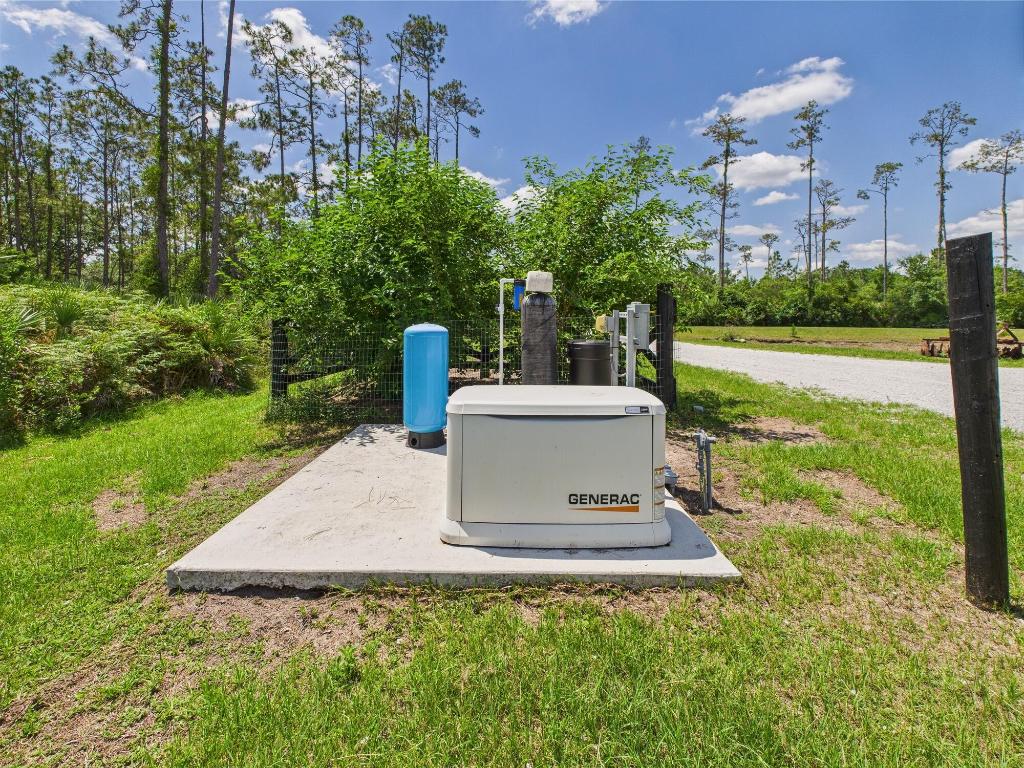 INDIAN HAMMOCK HUNT AND RIDING - Residential