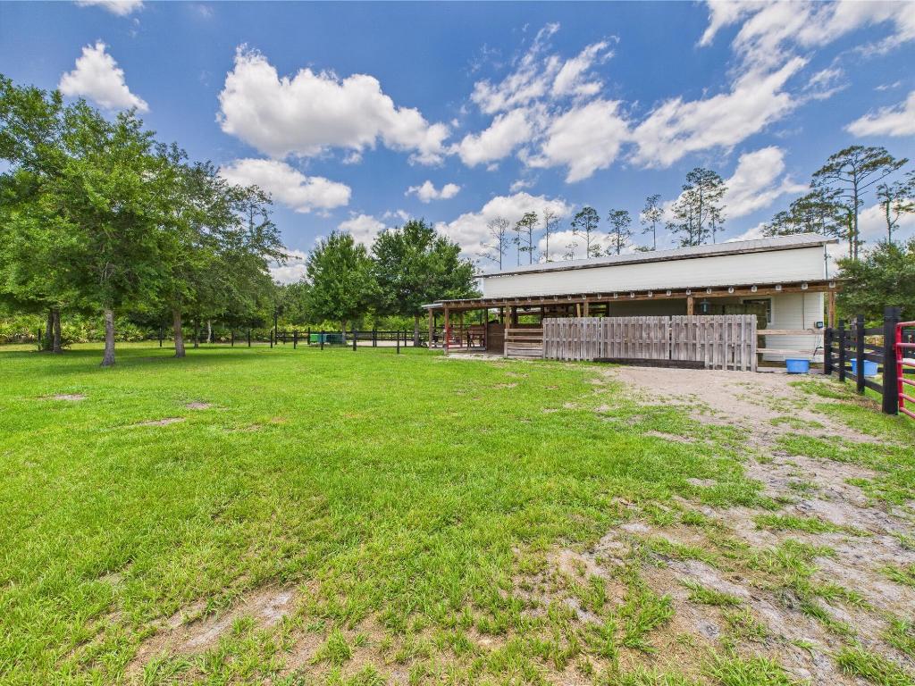 INDIAN HAMMOCK HUNT AND RIDING - Residential