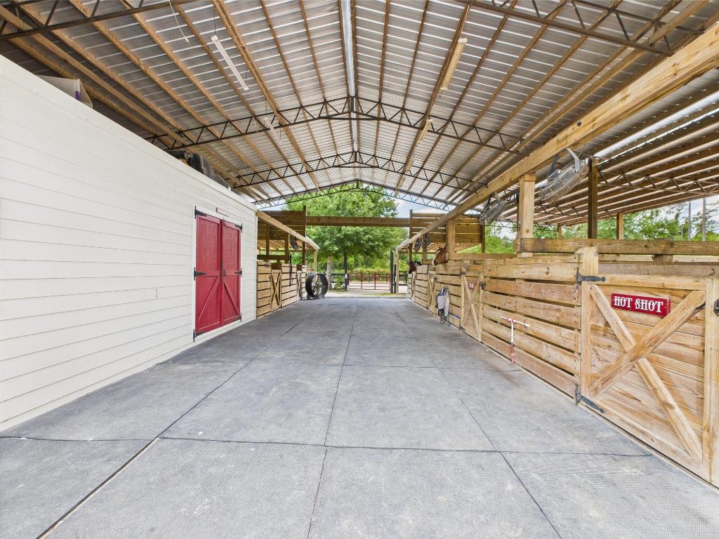 INDIAN HAMMOCK HUNT AND RIDING - Residential