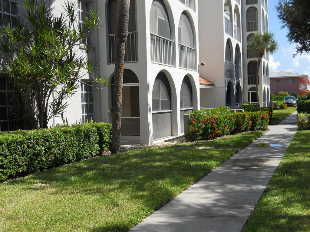 Photo of 250 NE 20 Street #123s, Boca Raton, FL 33431 (MLS # R11145946)