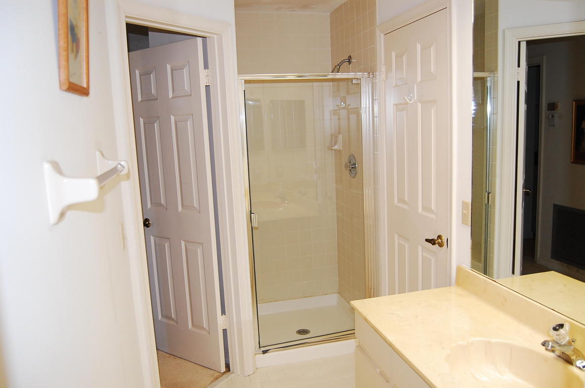 LEXINGTON GREEN CONDO - Residential