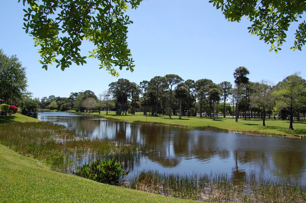 LEXINGTON GREEN CONDO - Residential