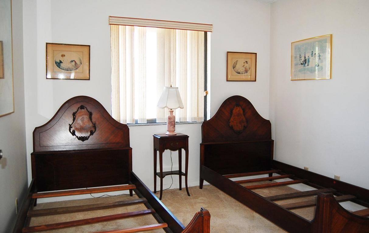 LEXINGTON GREEN CONDO - Residential