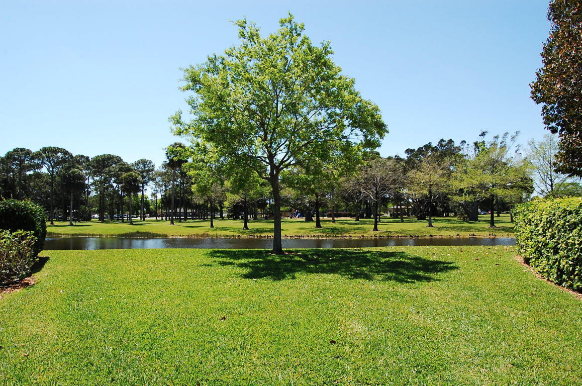 LEXINGTON GREEN CONDO - Residential