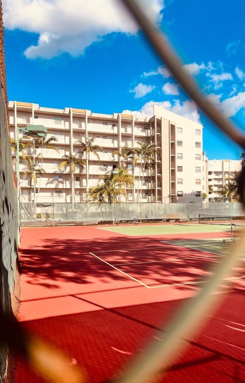 18TH HOLE AT INVERRARY - Residential
