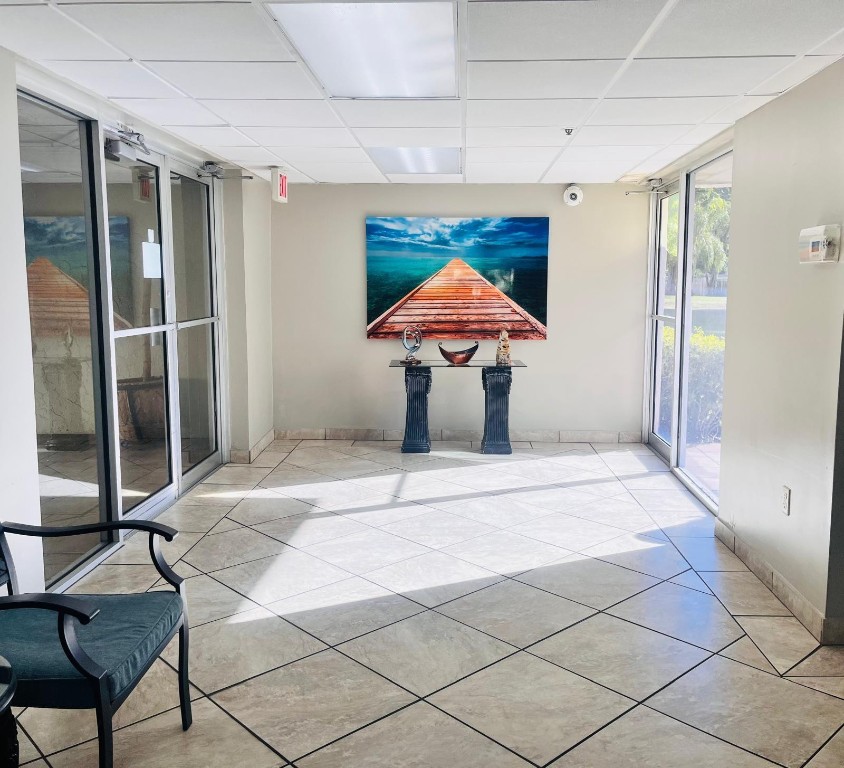 18TH HOLE AT INVERRARY - Residential