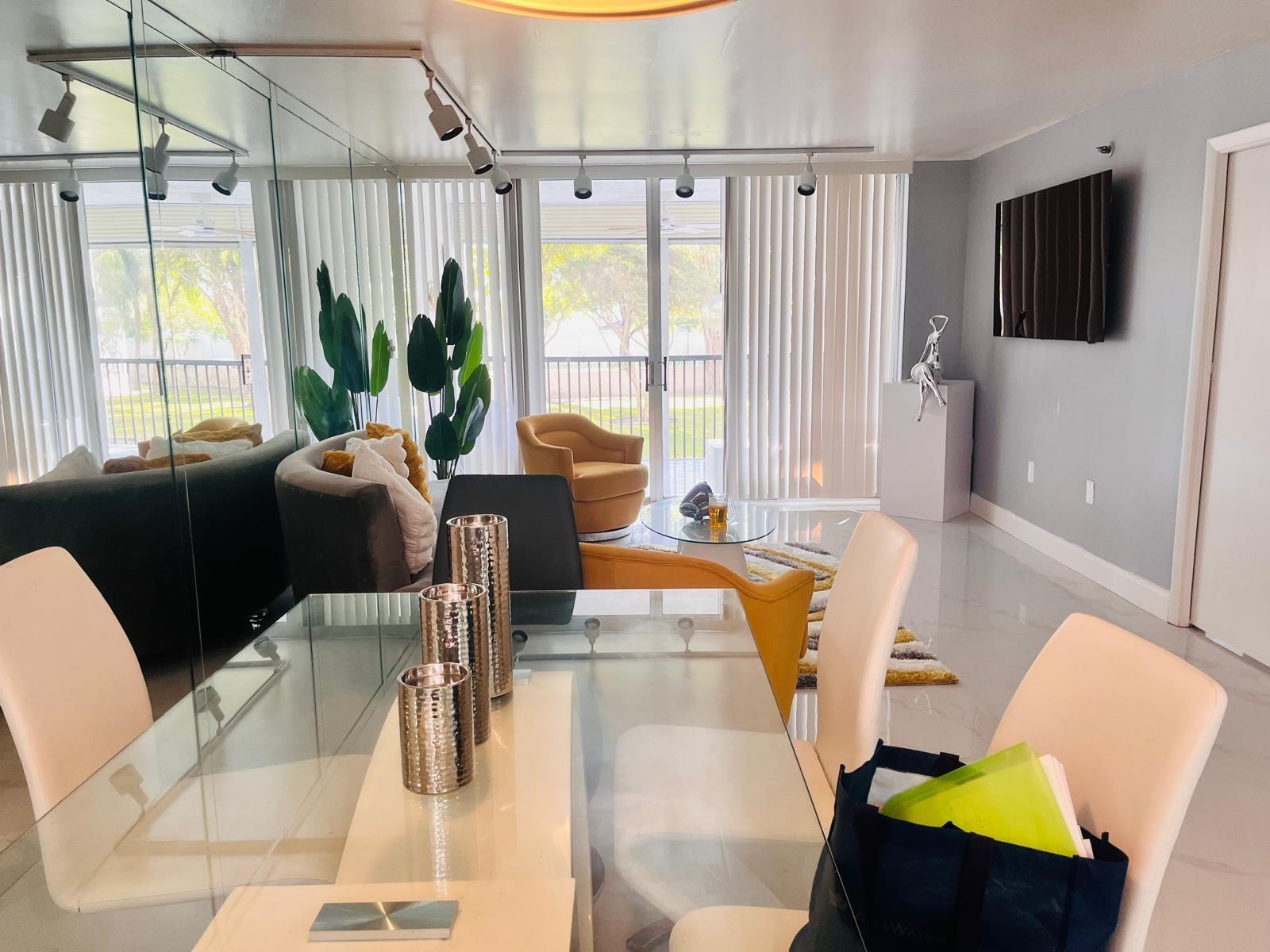 18TH HOLE AT INVERRARY - Residential