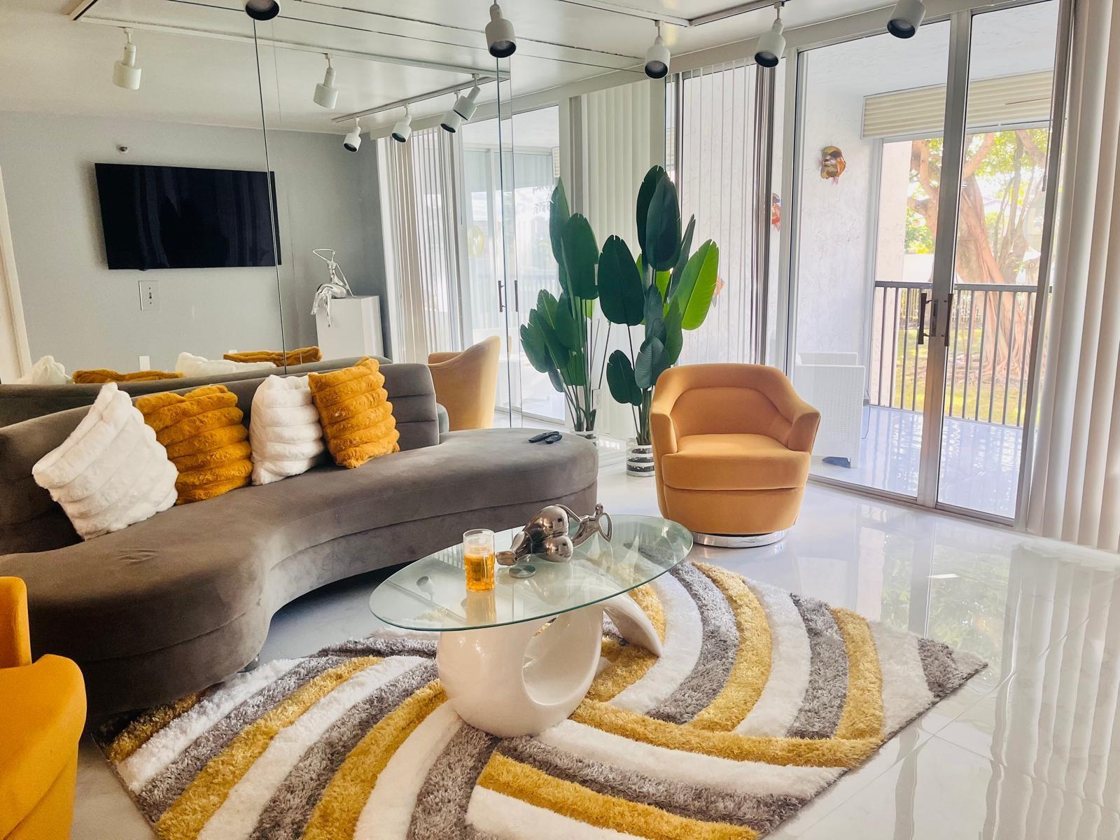 18TH HOLE AT INVERRARY - Residential