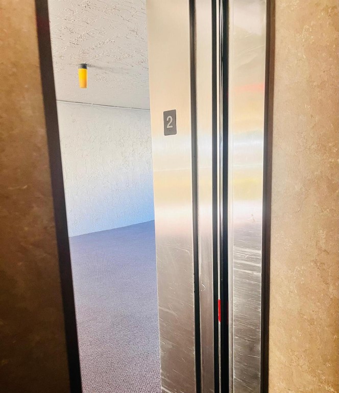 18TH HOLE AT INVERRARY - Residential