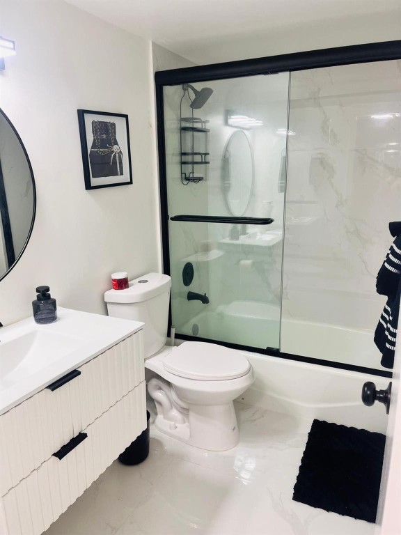 18TH HOLE AT INVERRARY - Residential