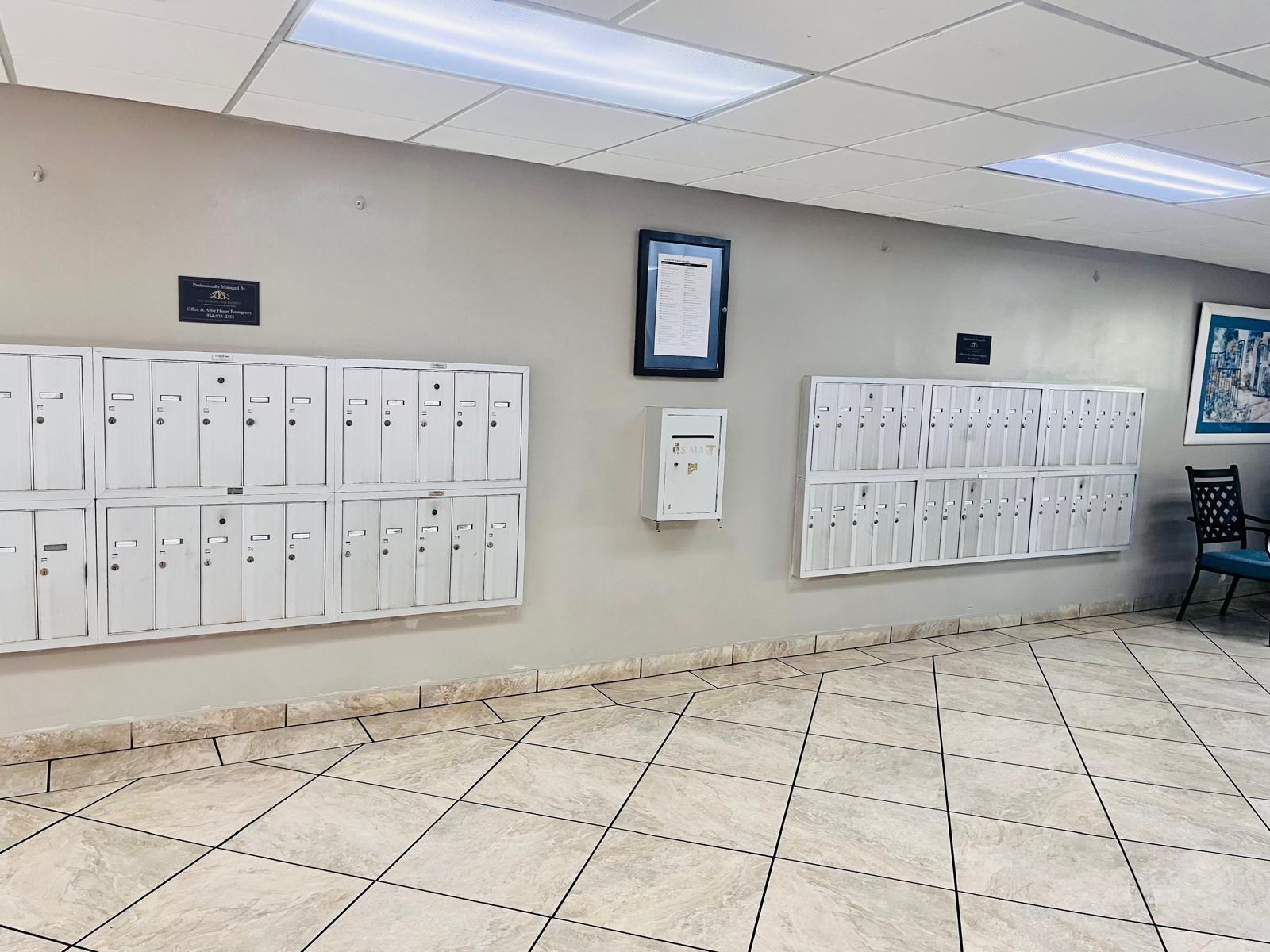 18TH HOLE AT INVERRARY - Residential