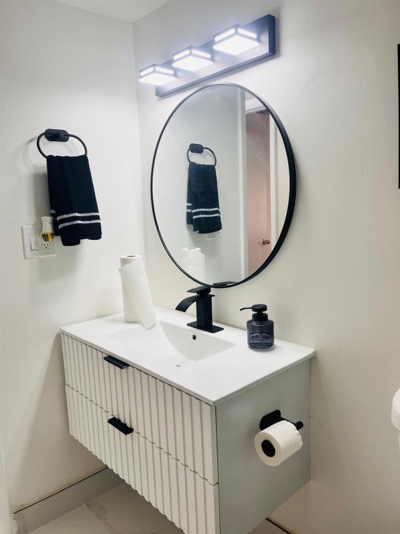 18TH HOLE AT INVERRARY - Residential