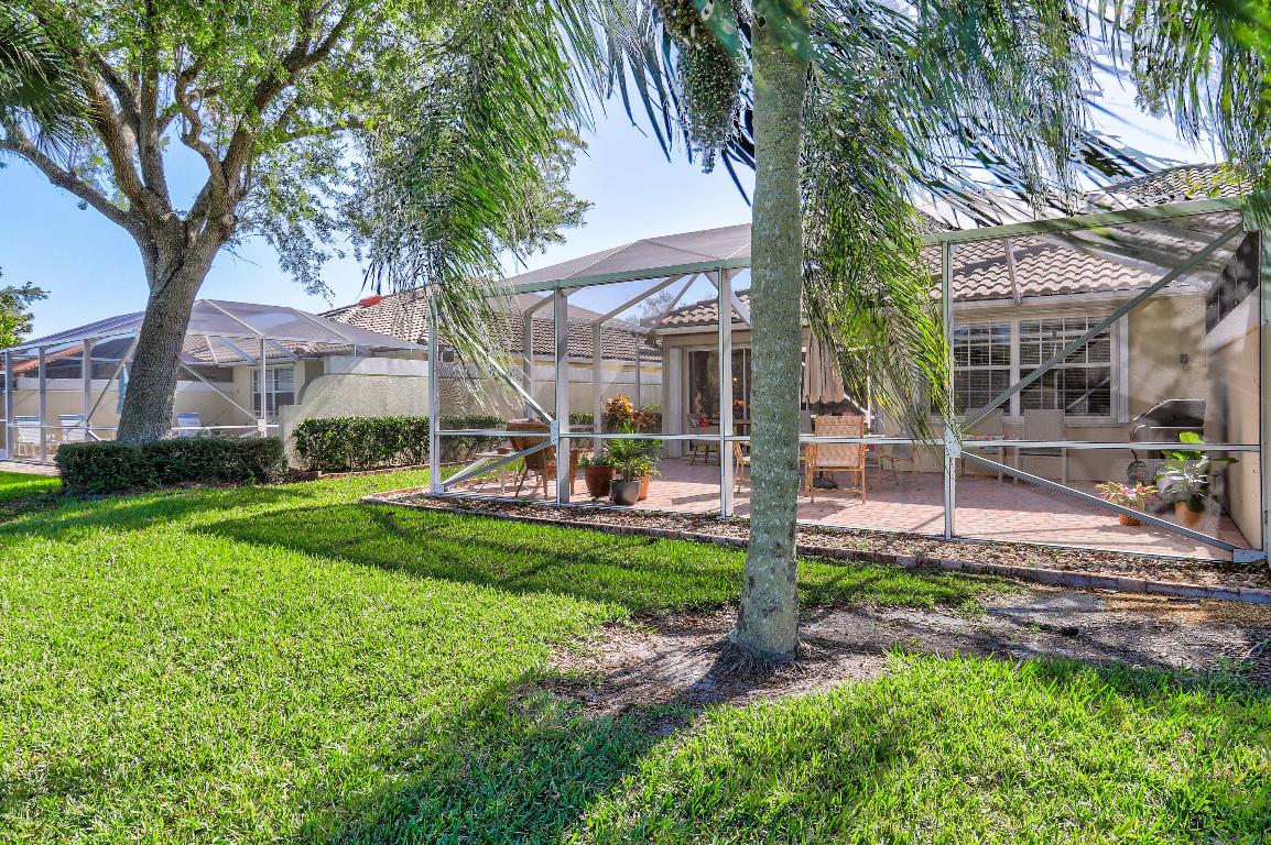 DOUBLE TREE - Residential