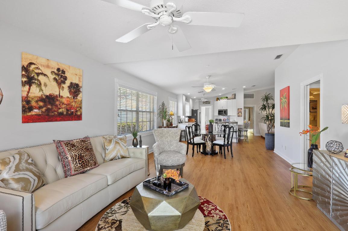 DOUBLE TREE - Residential