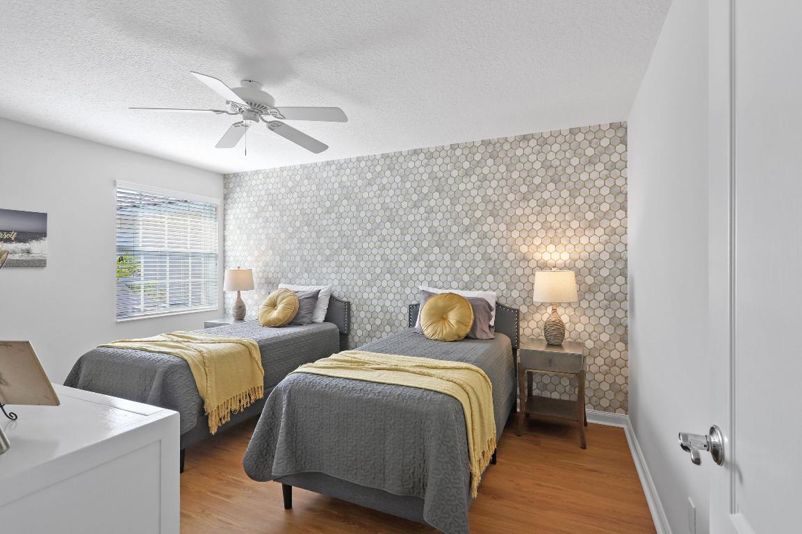 DOUBLE TREE - Residential