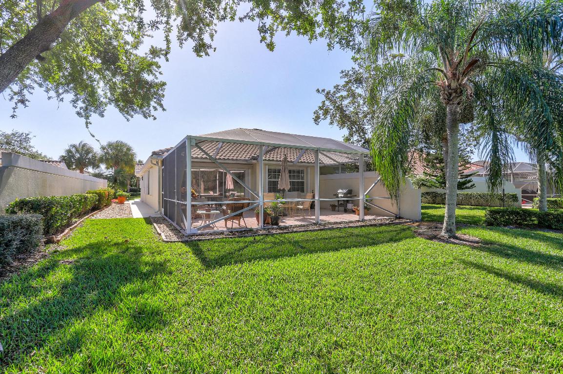 DOUBLE TREE - Residential