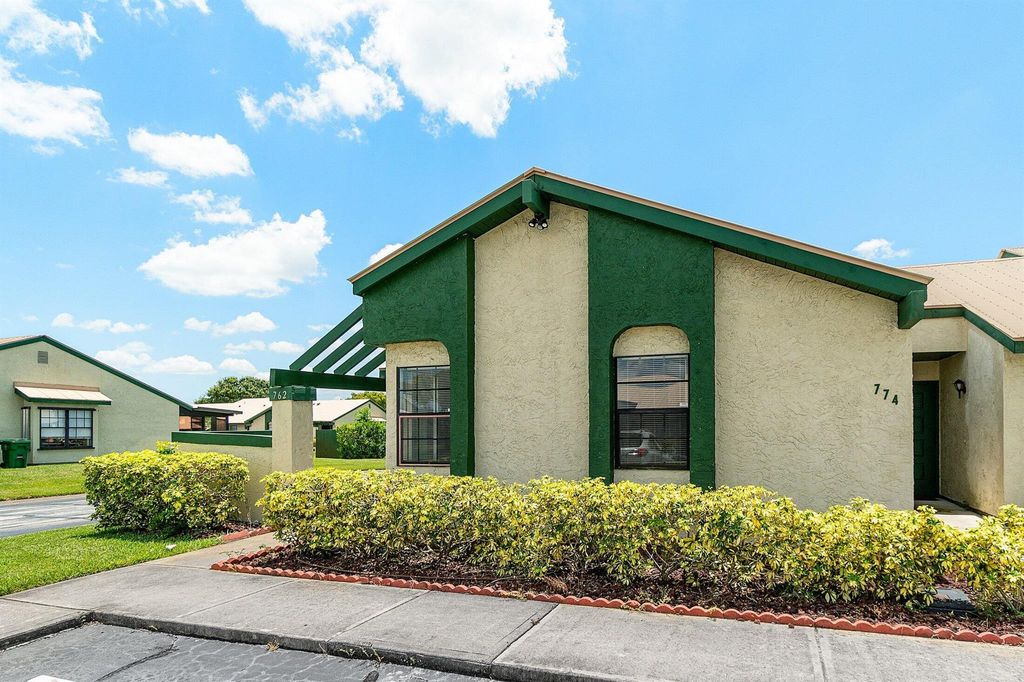 Photo of 762 SW Claudia Avenue, Port Saint Lucie, FL 34953 (MLS # R11113152)