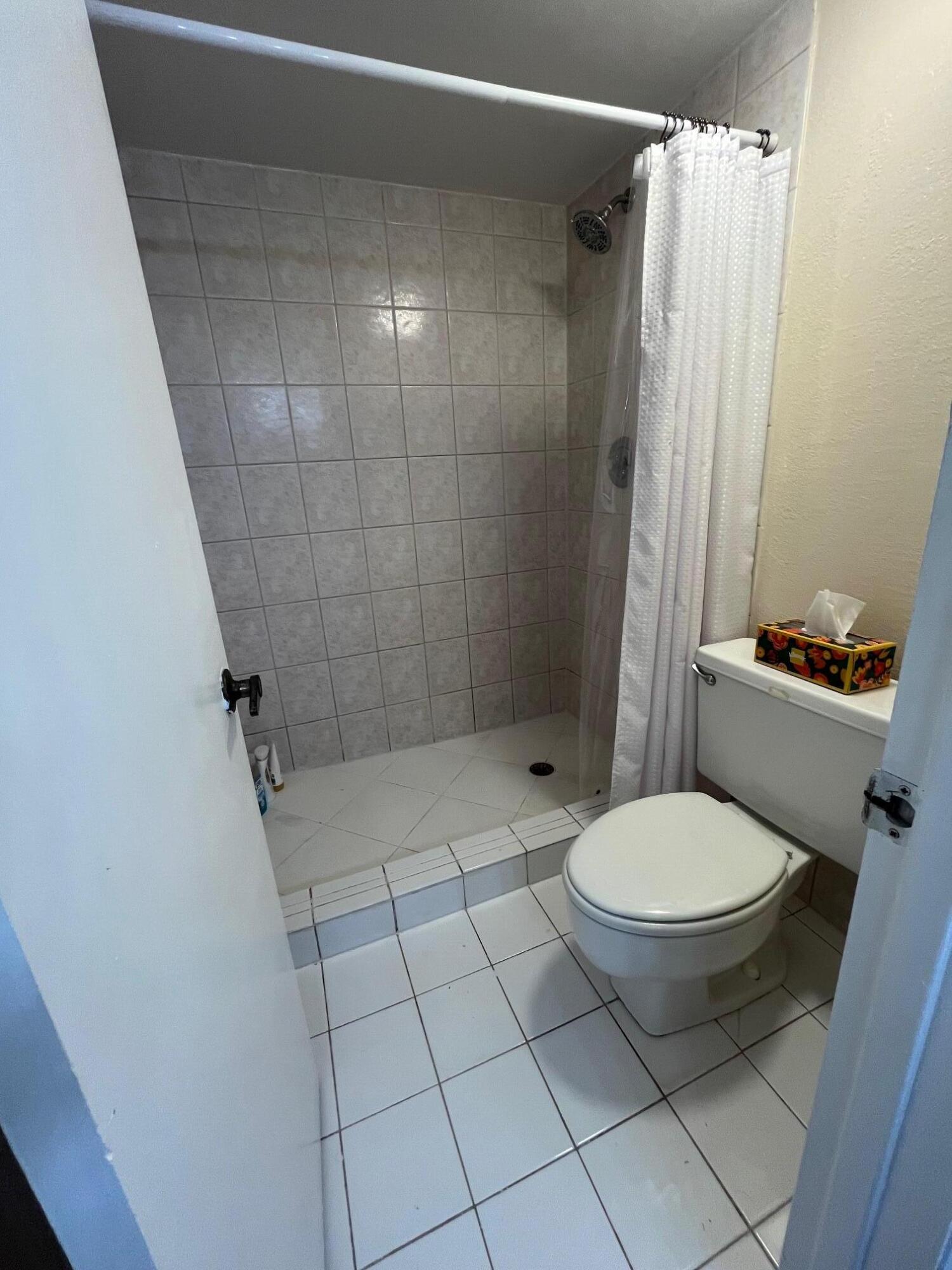 PEBBLE SPRINGS CONDOMINIUM - Residential